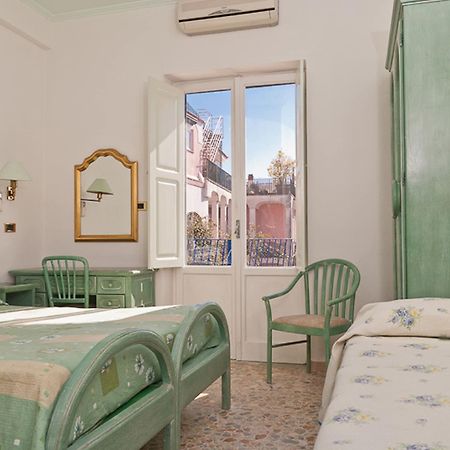 Hotel Del Postiglione ايسكيا المظهر الخارجي الصورة